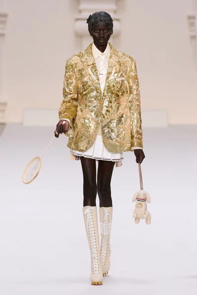 Look 47